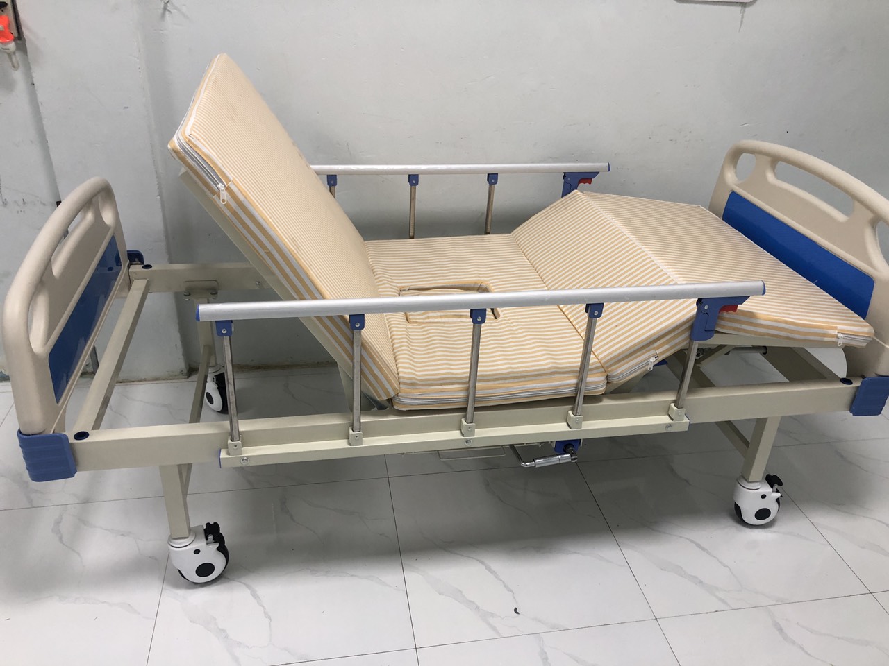 Giường lucass GB-T43