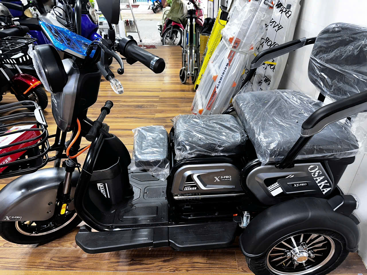 xe điện 3 bánh giá rẻ